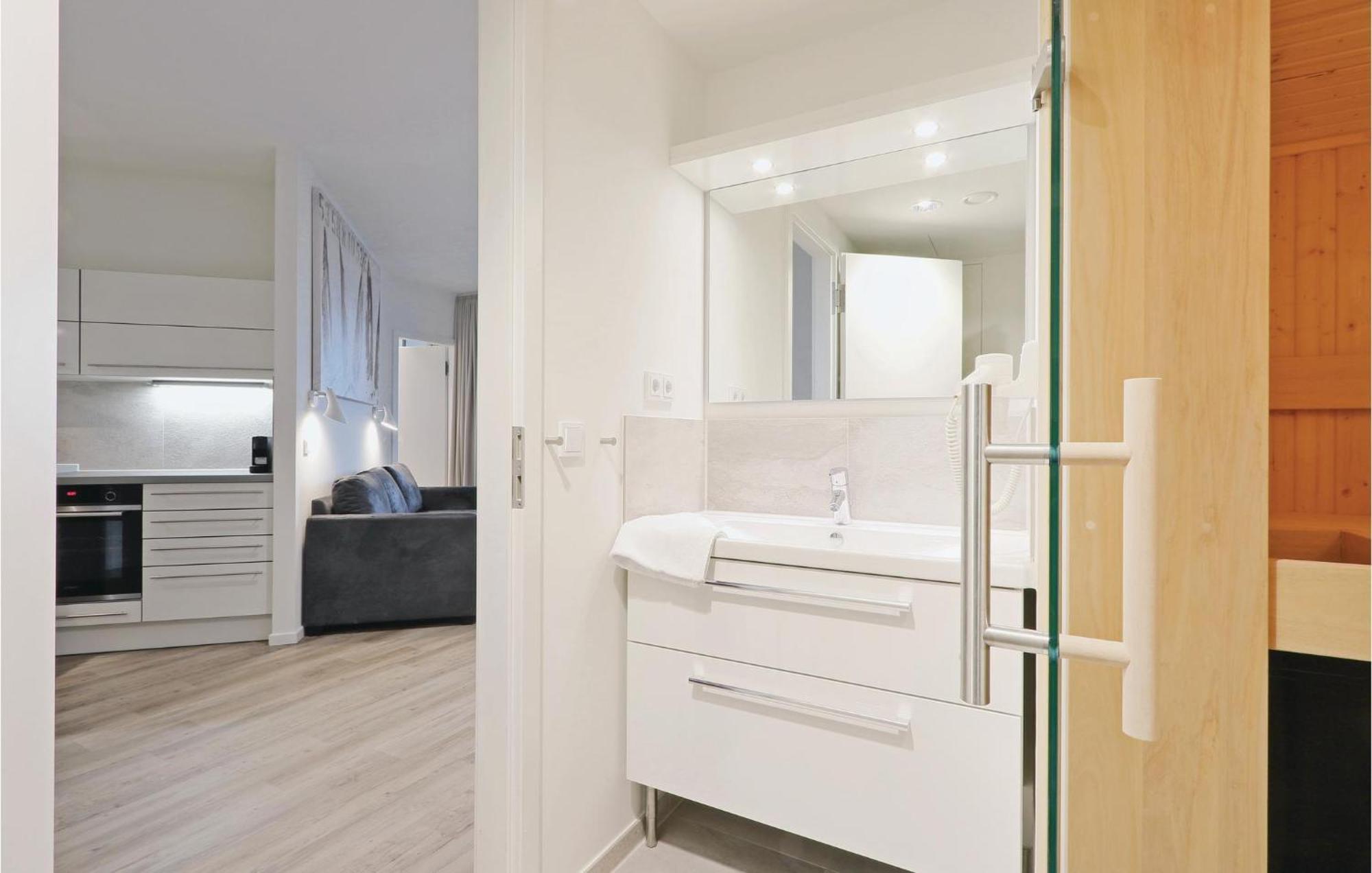 Lovely Apartment In Luebeck Travemuende With Sauna Exterior photo